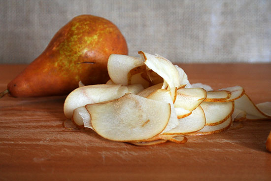 sliced-pears sliced-pears