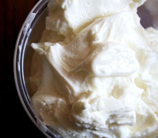 frozen yogurt A bowl of real frozen yogurt.