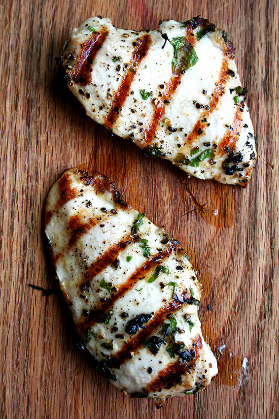 grilled chicken breasts grilled chicken breasts