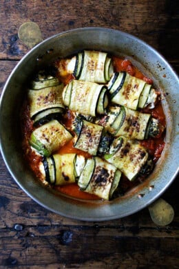 A pan of zucchini involtini